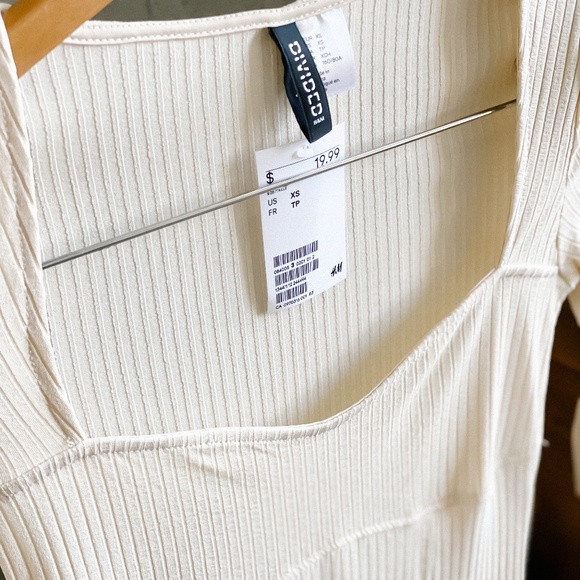 Form-fitting H&M cream, ribbed, dress NWT - Picture 2 of 6